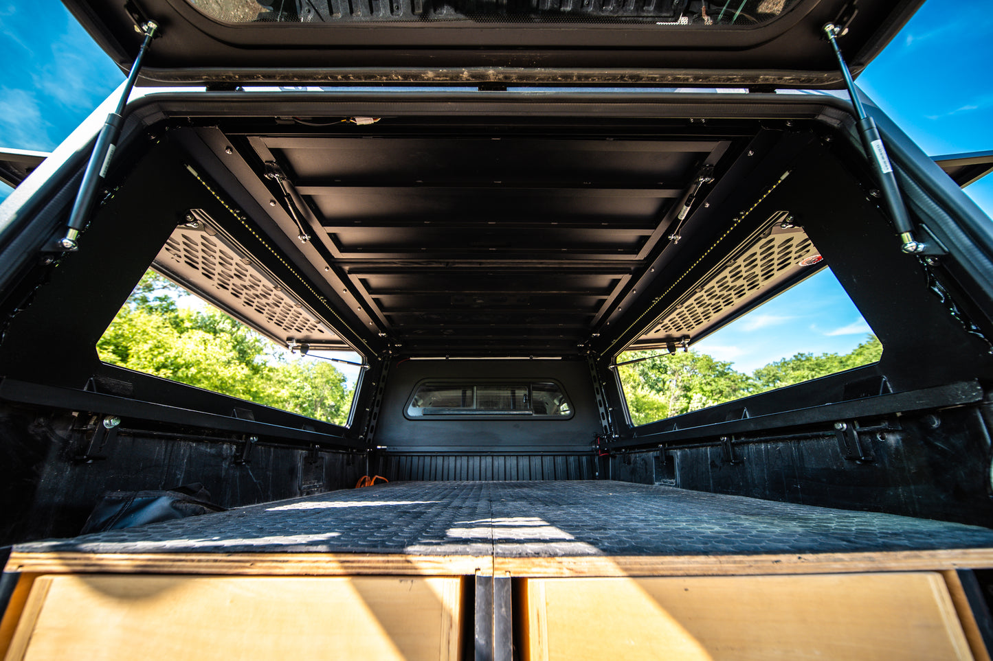 MSJ Off-Road Vanguard Camper