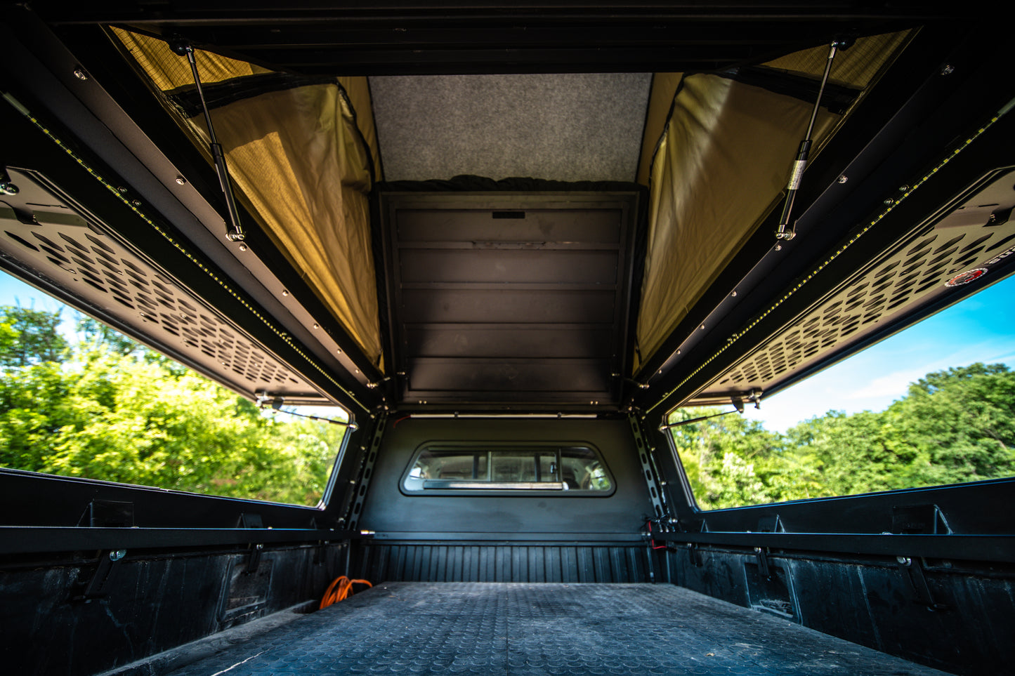 MSJ Off-Road Vanguard Camper