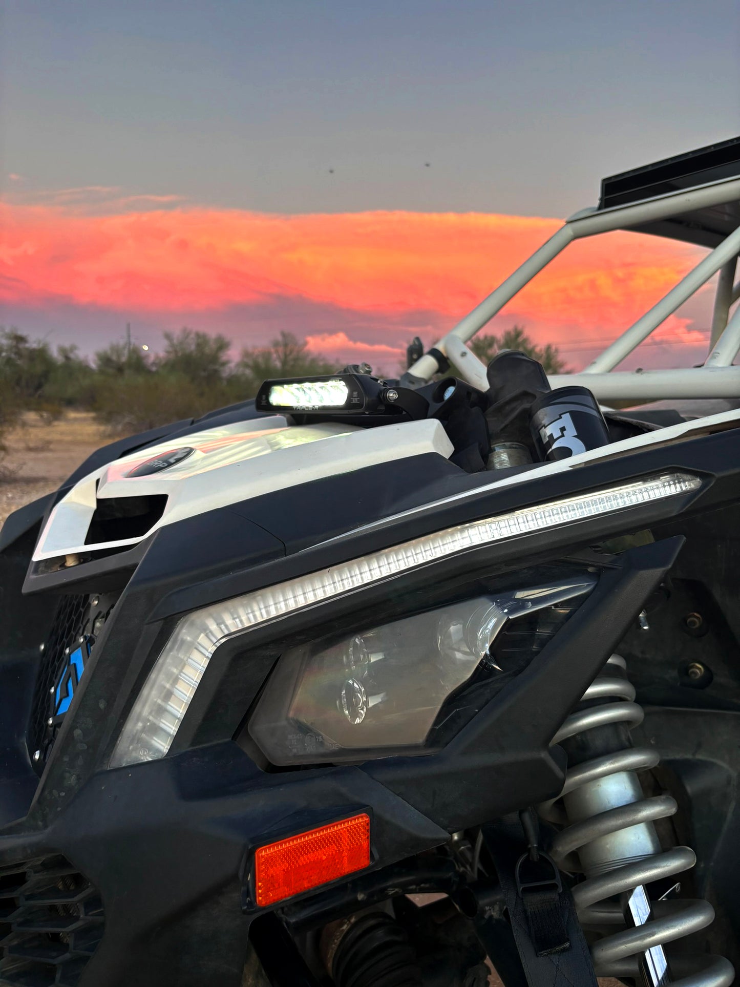 Triple-R Can-Am Maverick X3 Shock Tower Light Bar Mount for Linear-6 - VIFK-MAVX3-01K-US