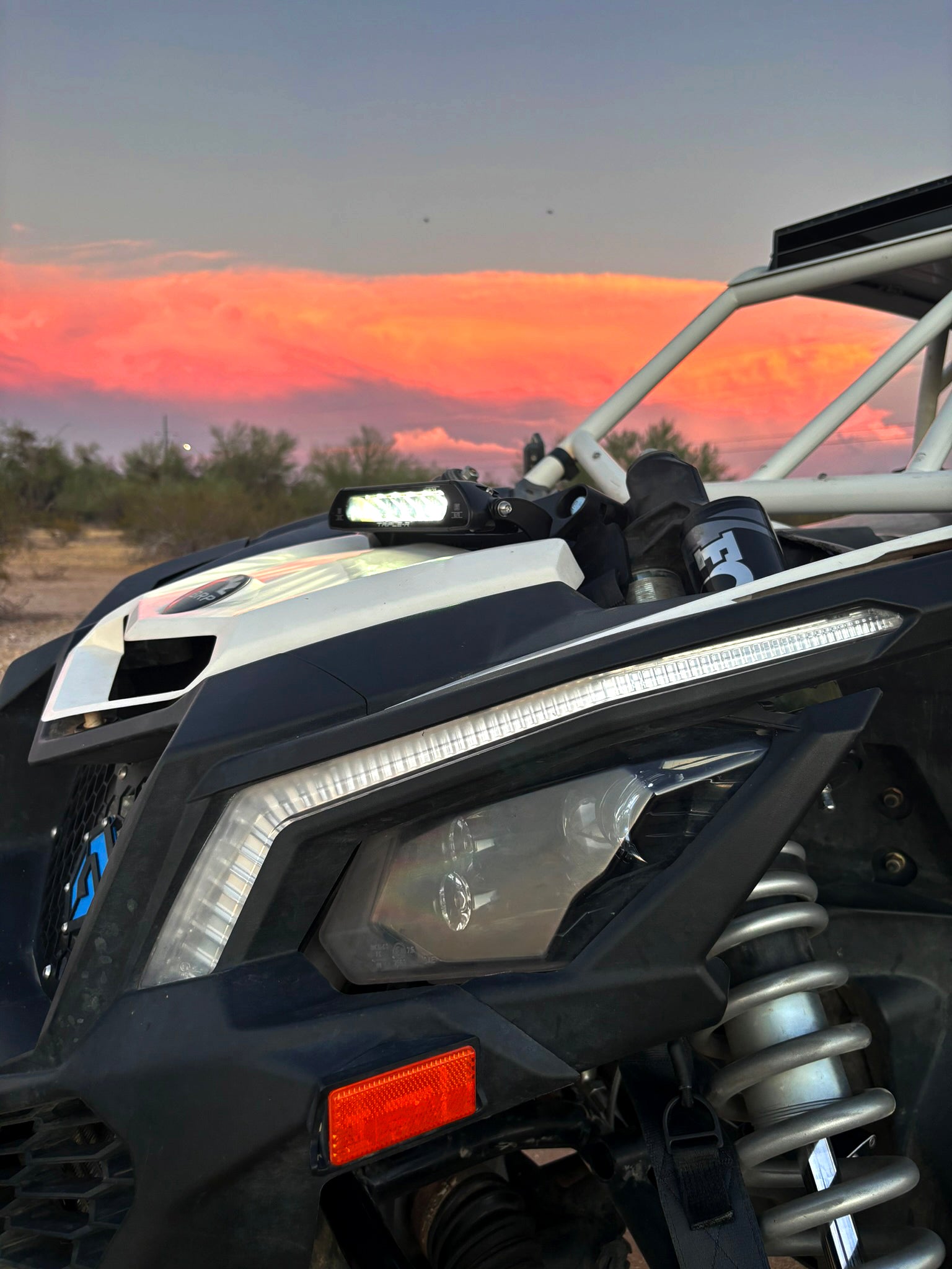 Triple-R Can-Am Maverick X3 Shock Tower Light Bar Mount for Linear-6 - VIFK-MAVX3-01K-US